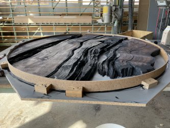 Preparation of the wood and the casting tray