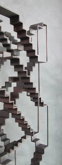 La Tour d'Echer, un seul escalier en chêne massif
